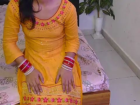 Lovelyy-couple online show from 21, 11, 2025