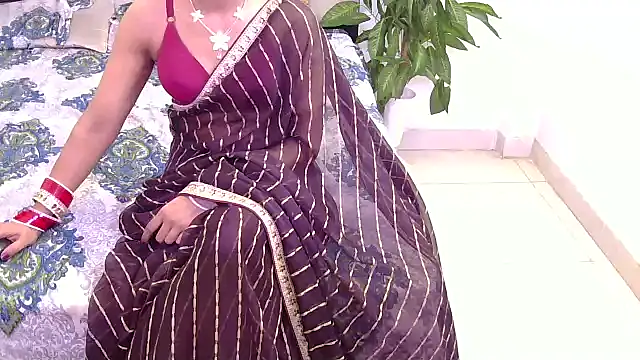 Snapshot of Lovelyy-couple chatting on 11, 2, 2026 Lovelyy-couple online show from 11, 2, 2026