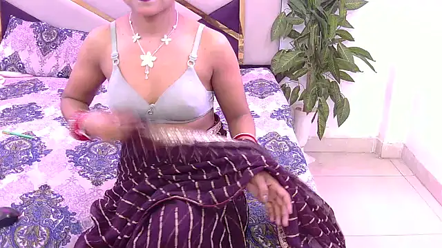 Snapshot of Lovelyy-couple chatting on 16, 2, 2026 Lovelyy-couple online show from 16, 2, 2026