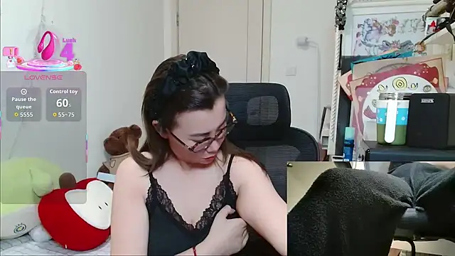 Snapshot of sallycui chatting on 13, 2, 2026 sallycui online show from 13, 2, 2026