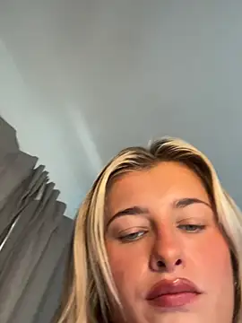 BabyBluexox online show from 22, 6, 2026