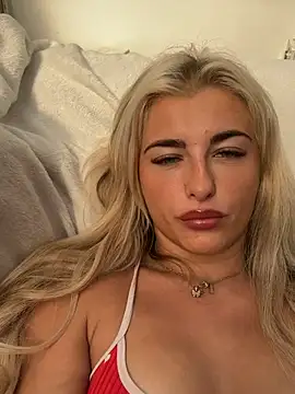 BabyBluexox online show from 12, 7, 2026