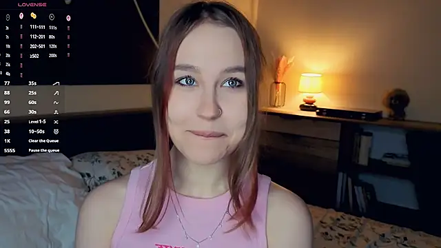 Snapshot of MaliaBourraine chatting on 29, 11, 2025 MaliaBourraine online show from 29, 11, 2025