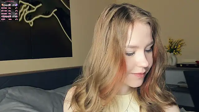 MaliaBourraine online show from 10, 4, 2026