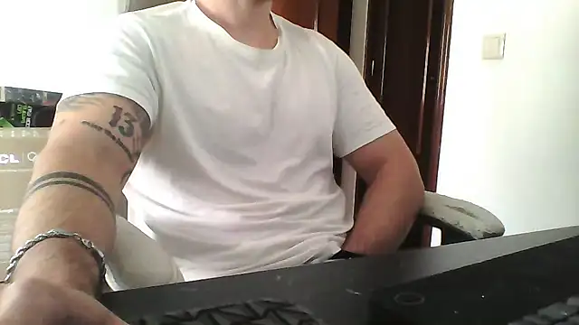 Snapshot of yourfantasy777 chatting on 11, 4, 2026 yourfantasy777 online show from 11, 4, 2026