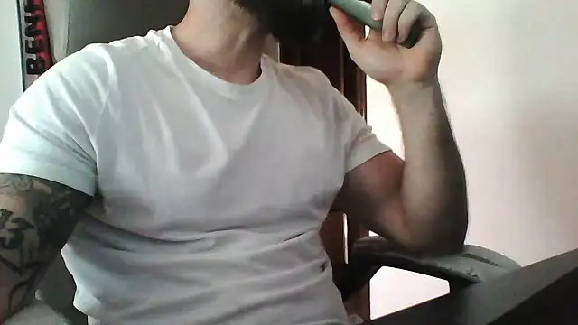 Snapshot of yourfantasy777 chatting on 2, 7, 2026 yourfantasy777 online show from 2, 7, 2026