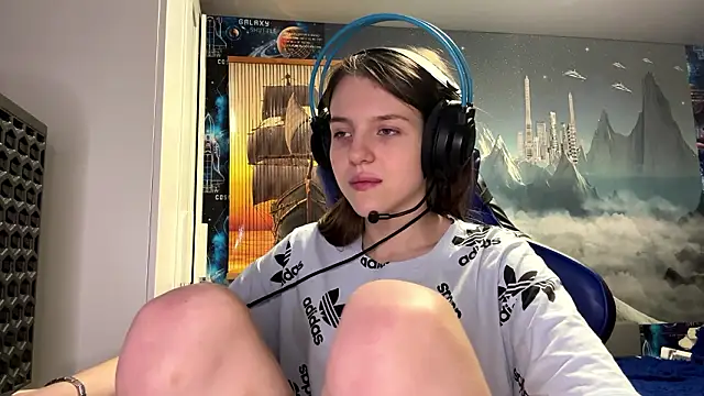 Snapshot of Elira_Breeze chatting on 4, 3, 2026 Elira Breeze online show from 4, 3, 2026