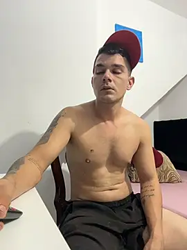 BooyHott  online show from 30, 11, 2025