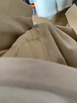 Snapshot of leeyoung_ chatting on 8, 10, 2025 leeyoung  online show from 8, 10, 2025