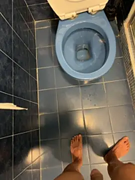 Snapshot of leeyoung_ chatting on 11, 10, 2025 leeyoung  online show from 11, 10, 2025