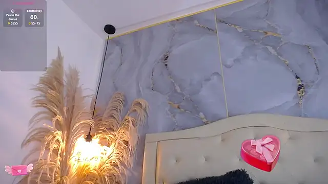 Snapshot of Samy_moore14 chatting on 14, 11, 2025 Samy moore14 online show from 14, 11, 2025