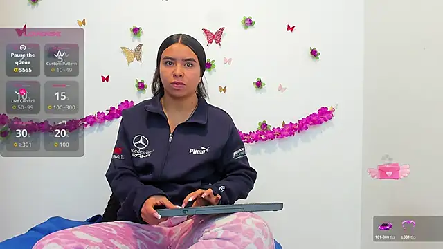 Snapshot of Annniie22 chatting on 7, 1, 2026 Annniie22 online show from 7, 1, 2026