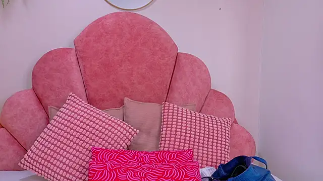 MyApril   online show from 14, 11, 2025