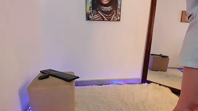 Aliccecullen online show from 9, 10, 2025