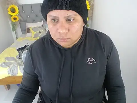 hotlesby valery online show from 2, 12, 2025