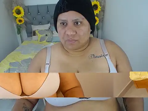 hotlesby valery online show from 5, 12, 2025