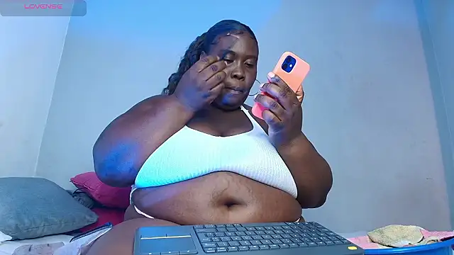 CarolinaGomez  online show from 16, 1, 2026