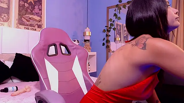 Snapshot of PenelopeBond chatting on 2, 12, 2025 PenelopeBond online show from 2, 12, 2025