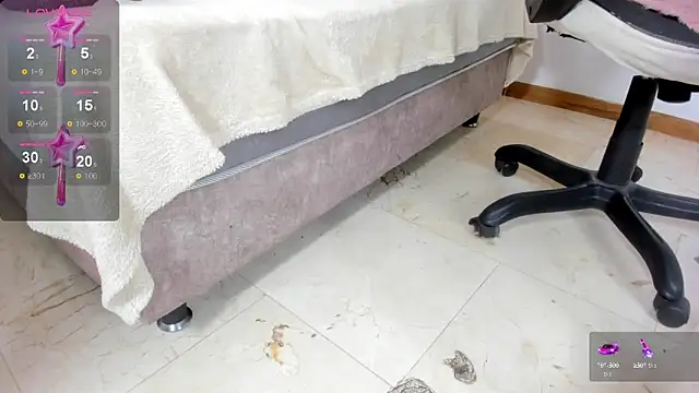 ZOE ROSE4 online show from 2, 10, 2025