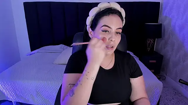 camiladuke7 online show from 7, 10, 2025