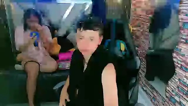 Snapshot of Twindesires chatting on 20, 9, 2025 Twindesires online show from 20, 9, 2025