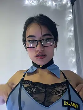 Snapshot of Rouse_Monroe chatting on 28, 3, 2026 Rouse Monroe online show from 28, 3, 2026