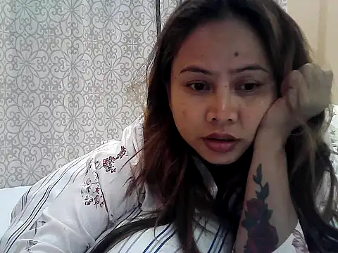 Snapshot of Amarrahlyn chatting on 18, 11, 2025 Amarrahlyn online show from 18, 11, 2025