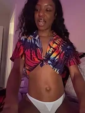 Snapshot of LoveDreaux chatting on 9, 4, 2026 LoveDreaux online show from 9, 4, 2026