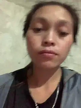 Halyy xx online show from 4, 11, 2025