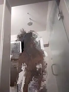 Snapshot of ese_Valentin_rico chatting on 19, 11, 2025 ese Valentin rico online show from 19, 11, 2025