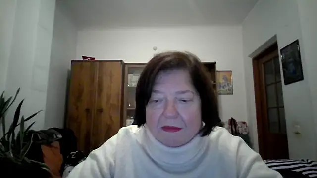 Snapshot of Violet_Pulse chatting on 16, 10, 2025 Violet Pulse online show from 16, 10, 2025