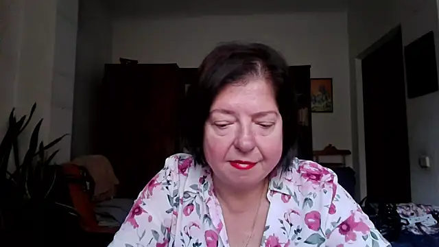 Snapshot of Violet_Pulse chatting on 17, 10, 2025 Violet Pulse online show from 17, 10, 2025