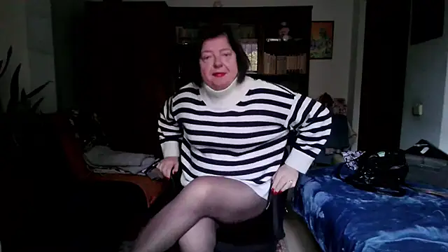 Snapshot of Violet_Pulse chatting on 21, 10, 2025 Violet Pulse online show from 21, 10, 2025