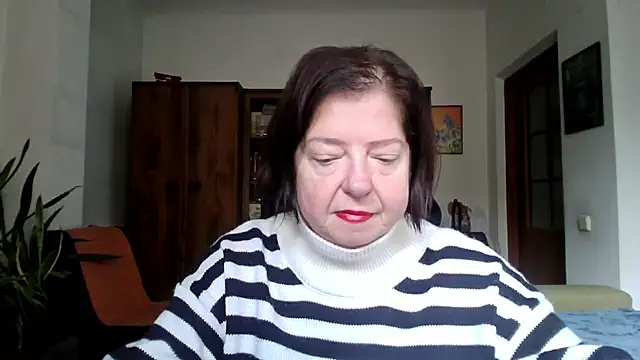 Snapshot of Violet_Pulse chatting on 3, 11, 2025 Violet Pulse online show from 3, 11, 2025