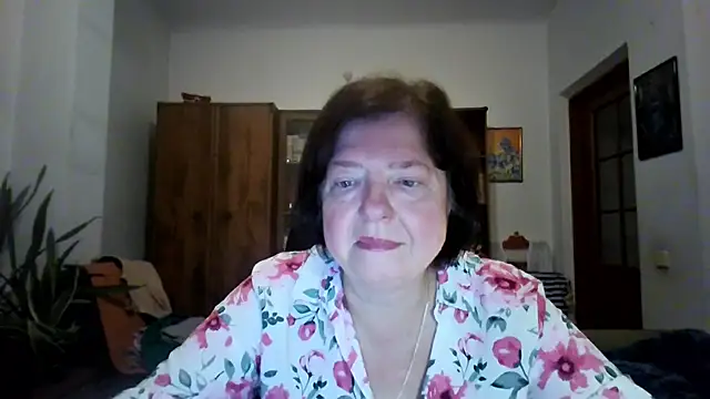 Snapshot of Violet_Pulse chatting on 12, 11, 2025 Violet Pulse online show from 12, 11, 2025