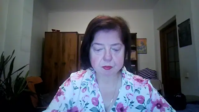 Snapshot of Violet_Pulse chatting on 4, 12, 2025 Violet Pulse online show from 4, 12, 2025