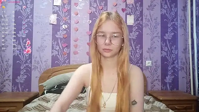 Snapshot of Lutangogansit chatting on 28, 10, 2025 Lutangogansit online show from 28, 10, 2025