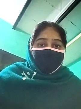 Cute-Charvii online show from 13, 1, 2026