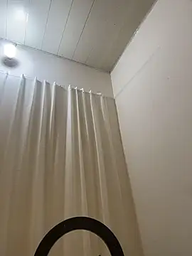 Snapshot of AZ37866 chatting on 3, 4, 2026 AZ37866 online show from 3, 4, 2026