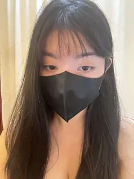 Snapshot of AZ37866 chatting on 14, 4, 2026 AZ37866 online show from 14, 4, 2026