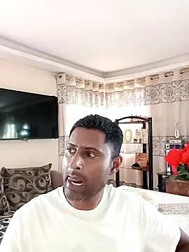 Snapshot of kingVibeX chatting on 21, 9, 2025 kingVibeX online show from 21, 9, 2025