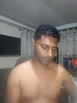 Snapshot of kingVibeX chatting on 24, 10, 2025 kingVibeX online show from 24, 10, 2025