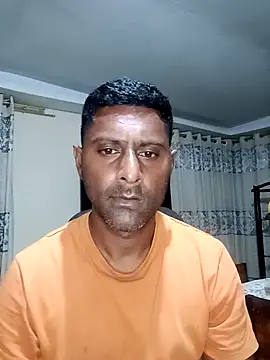 Snapshot of kingVibeX chatting on 9, 11, 2025 kingVibeX online show from 9, 11, 2025