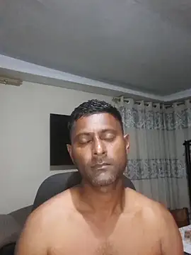 Snapshot of kingVibeX chatting on 19, 11, 2025 kingVibeX online show from 19, 11, 2025