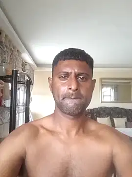 Snapshot of kingVibeX chatting on 21, 11, 2025 kingVibeX online show from 21, 11, 2025