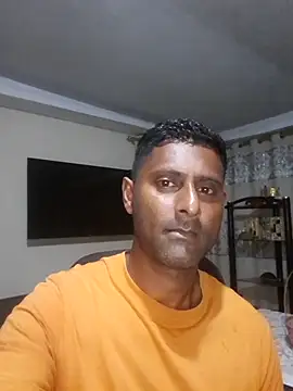 Snapshot of kingVibeX chatting on 25, 11, 2025 kingVibeX online show from 25, 11, 2025