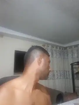 Snapshot of kingVibeX chatting on 26, 11, 2025 kingVibeX online show from 26, 11, 2025