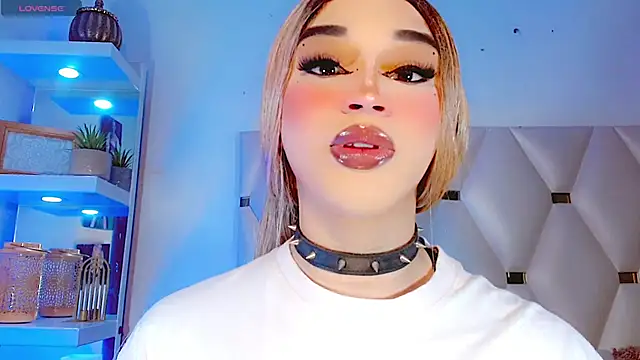 Snapshot of _IsabellaRousse chatting on 3, 3, 2026 IsabellaRousse online show from 3, 3, 2026