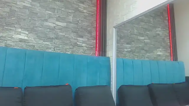 Lil Rose2006 online show from 7, 11, 2025