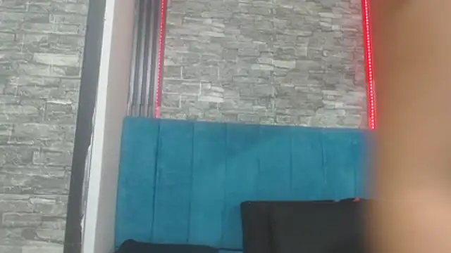 Snapshot of Lil_Rose2006 chatting on 17, 12, 2025 Lil Rose2006 online show from 17, 12, 2025